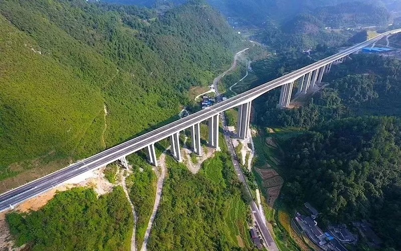 中犇检测认证有限公司中标遵义市乐理至冷水坪高速公路2026-2028年度定期检测专业服务项目